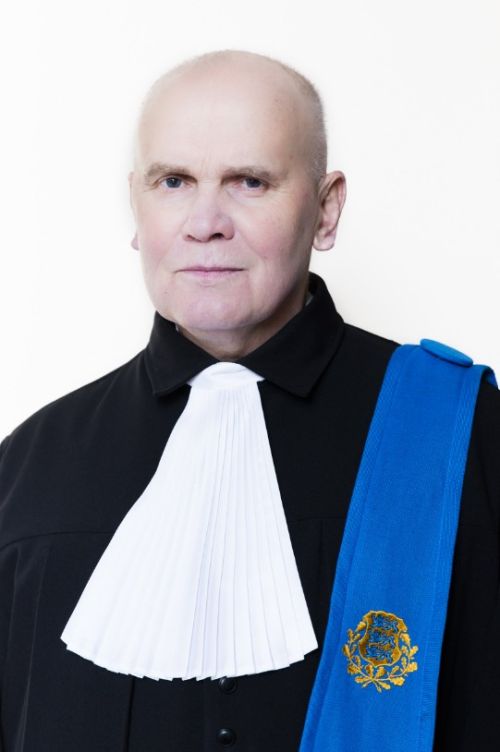 Endine riigikohtunik Henn Jõks