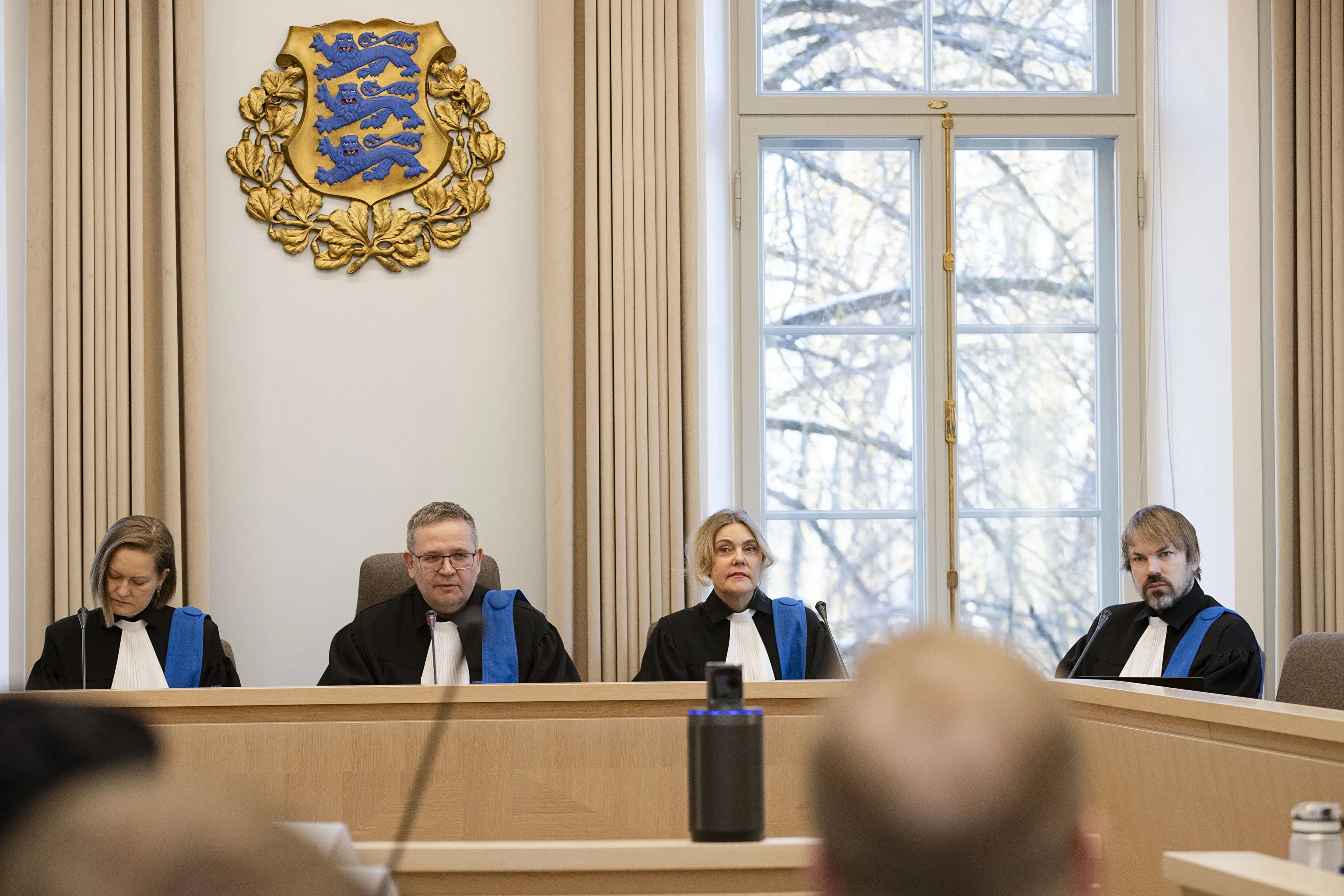 Riigikohtu põhiseaduslikkuse järelevalve kolleegiumi istung 3. veebruaril 2026. Fotol on riigikohtunikud Heili Sepp, Villu Kõve, Julia Laffranque ja Vahur-Peeter Liin. 