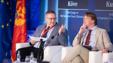 Riigikohtu esimees Villu Kõve osales konverentsil toimunud paneelarutelus